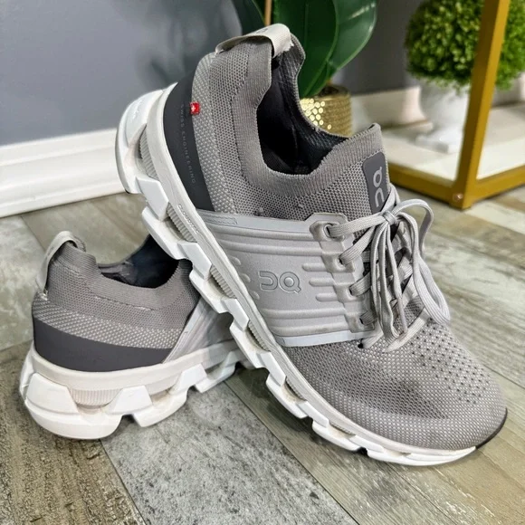 On Cloudswift 3 Mens 9.5 Shoes Green Running Walking Sneaker Gym Swiss Casual - Picture 1 of 12